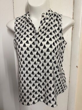 Banana Republic Sleeveless Sailboat Print Blouse - Black & White Medium